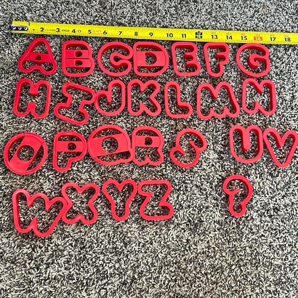 Alphabet cookie cutters or playdoh cutters - Picture 1 of 8